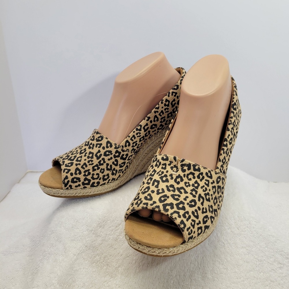TOMS Michelle Espadrille Cheetah Print Slip On Peep Toe Wedges Womens Size 9.5